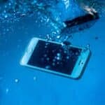 Smartphone-ocean.jpg